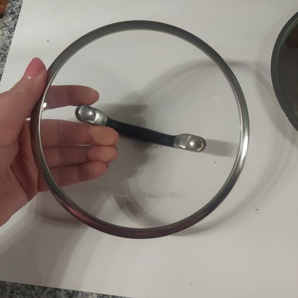 Simply Calphalon Round Glass Replacement Pan Lid 6" OD 5 5/8" ID - Picture 2 of 2